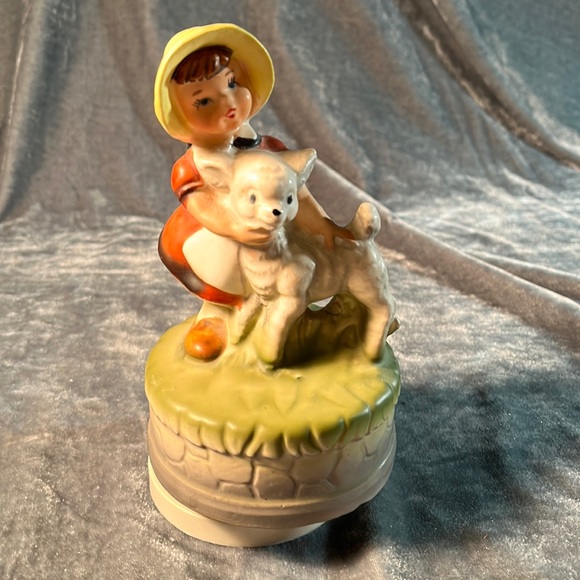 VTG Girl with Dog Music Box - Picture 1 of 4